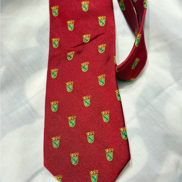 Ralph Lauren Red Tie with Yellow and Green Crests - Picture 1 of 2